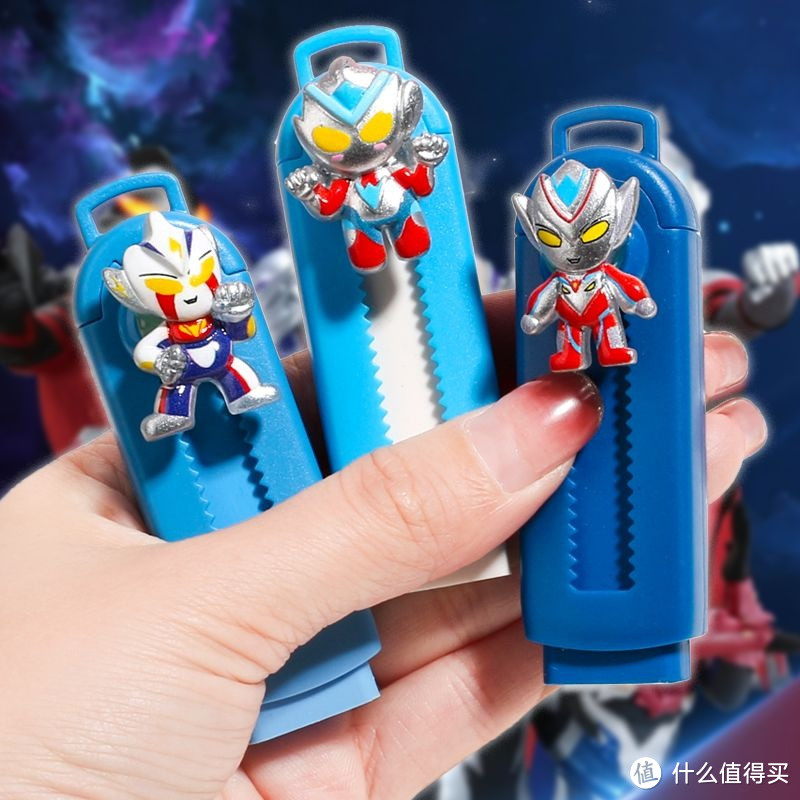 奥特曼文具来“救场”，化解开学小烦恼