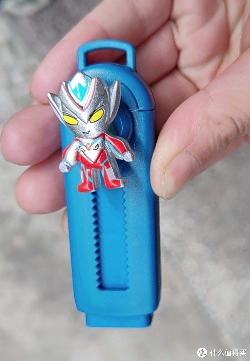 奥特曼文具来“救场”，化解开学小烦恼